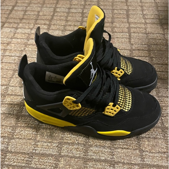 Jordan Thunder 4s - Picture 5 of 6